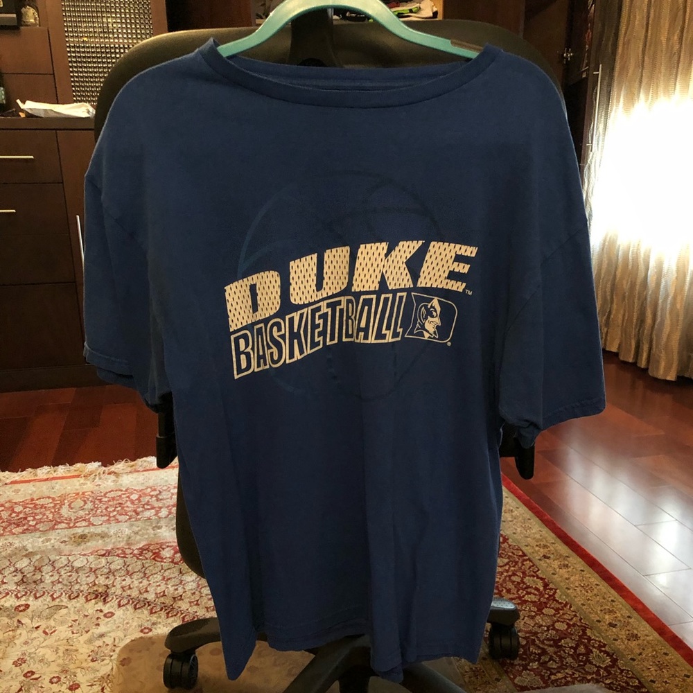 Champs Sports Duke Basketball T-Shirt (M)